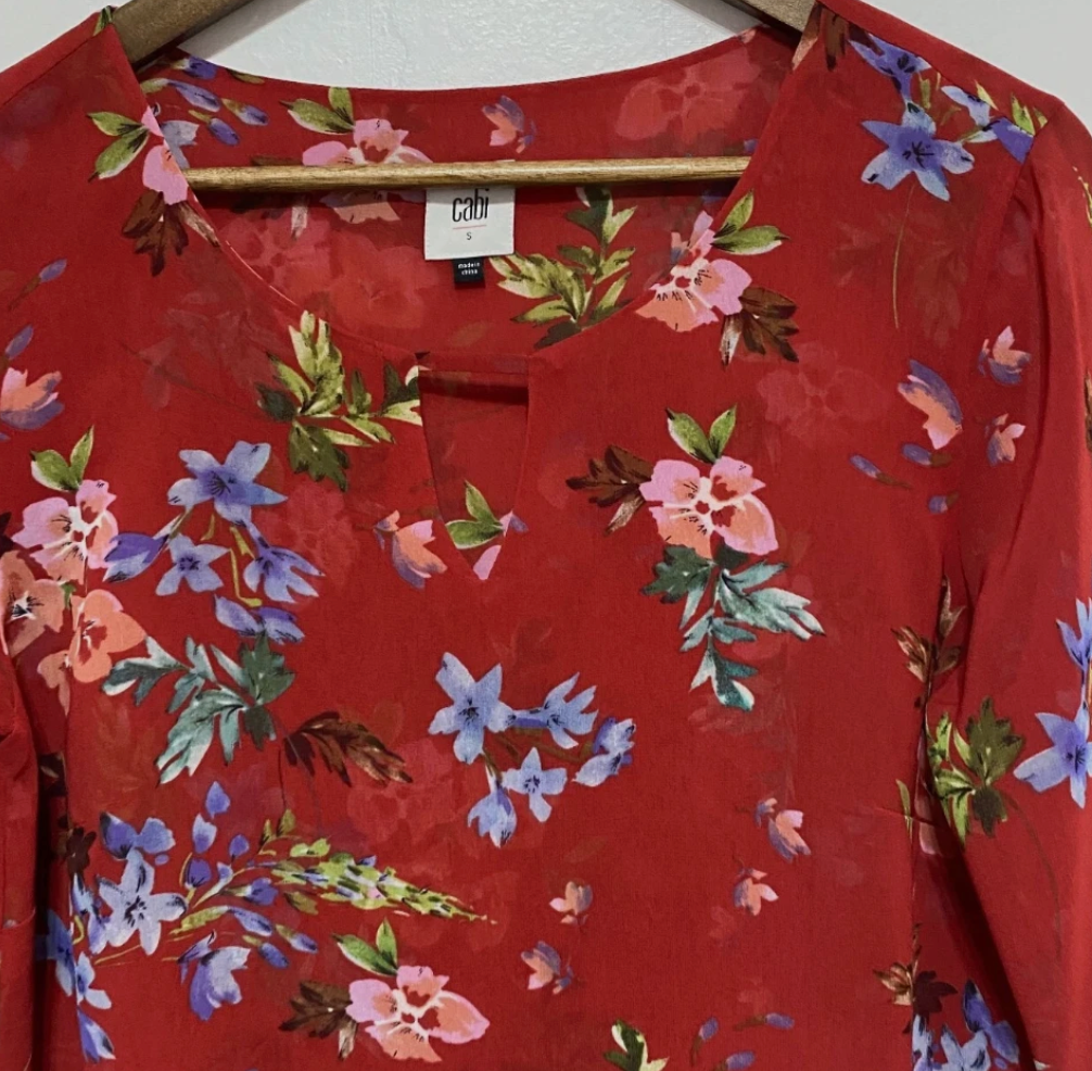 CAbi #3590 Devoted Blouse – Size Small – Red Floral Bell Sleeve