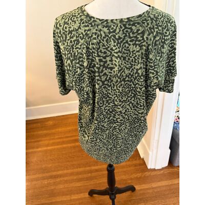 Athleta Women's Camo Shirt Sleeve M