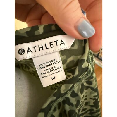 Athleta Women's Camo Shirt Sleeve M