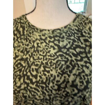 Athleta Women's Camo Shirt Sleeve M