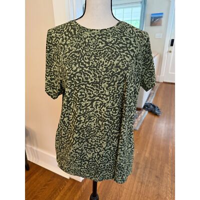 Athleta Women's Camo Shirt Sleeve M