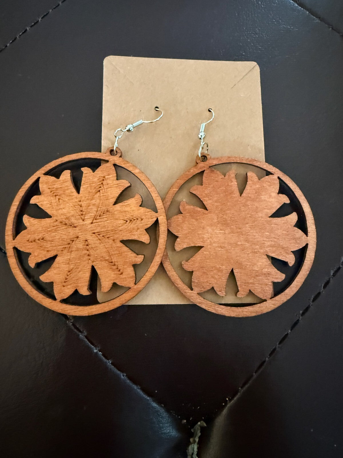 Wooden Die-Cut Flower  Trendy Female Earrings Light Wood