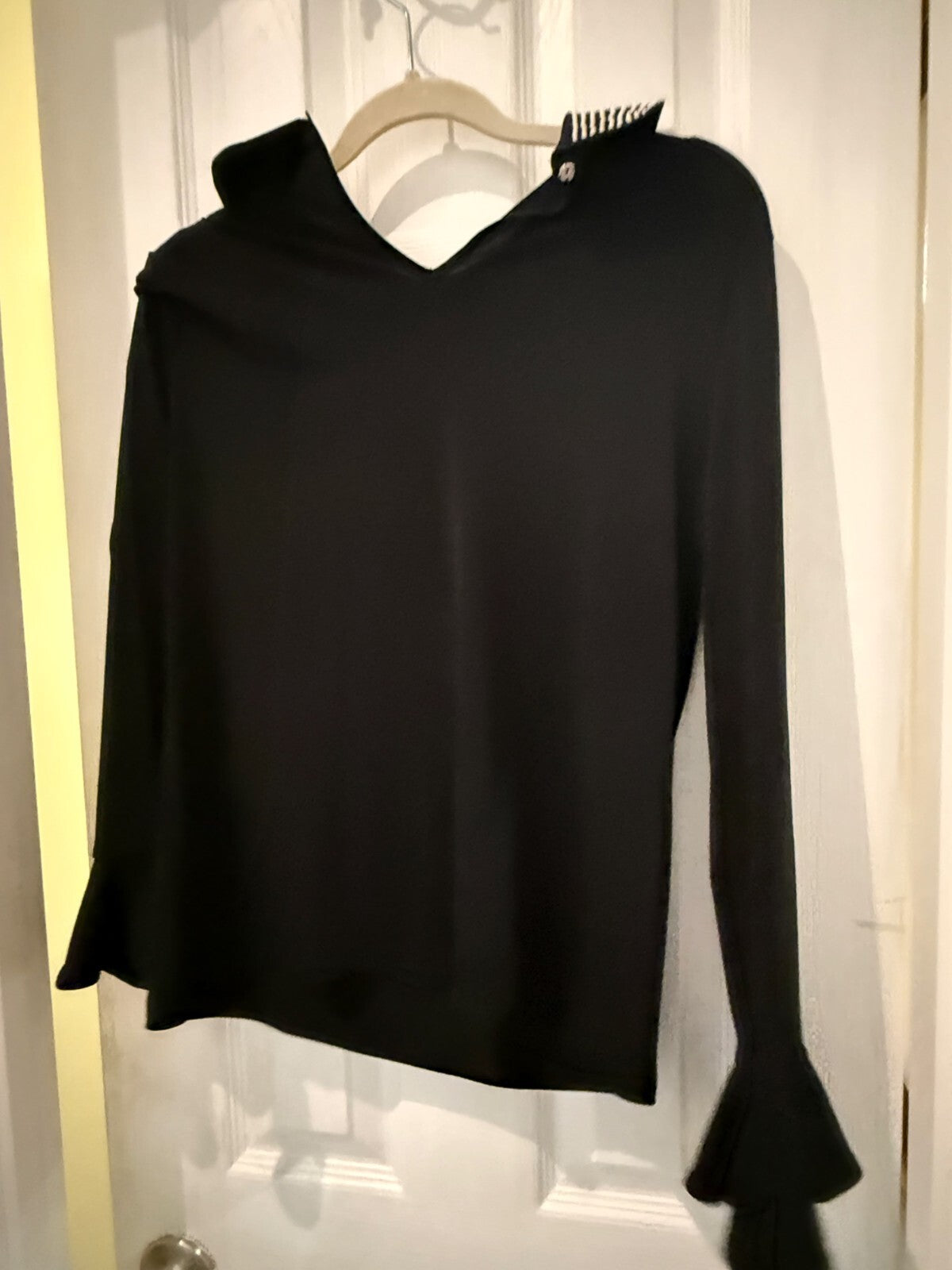 CeCe Black Blouse With Pearl Collar NWT Size Small