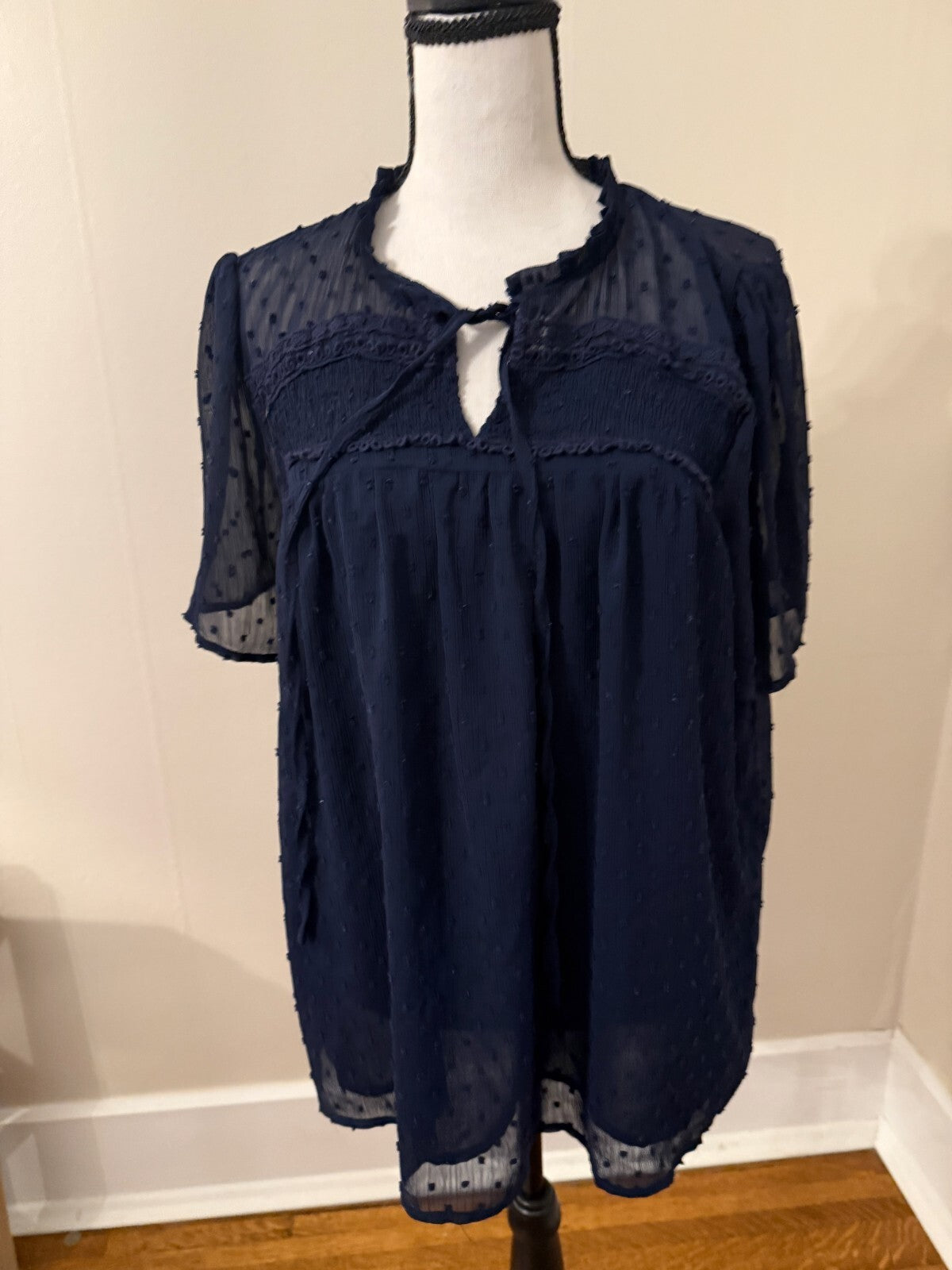 Entro Navy Short Sleeve shirt front tie size L