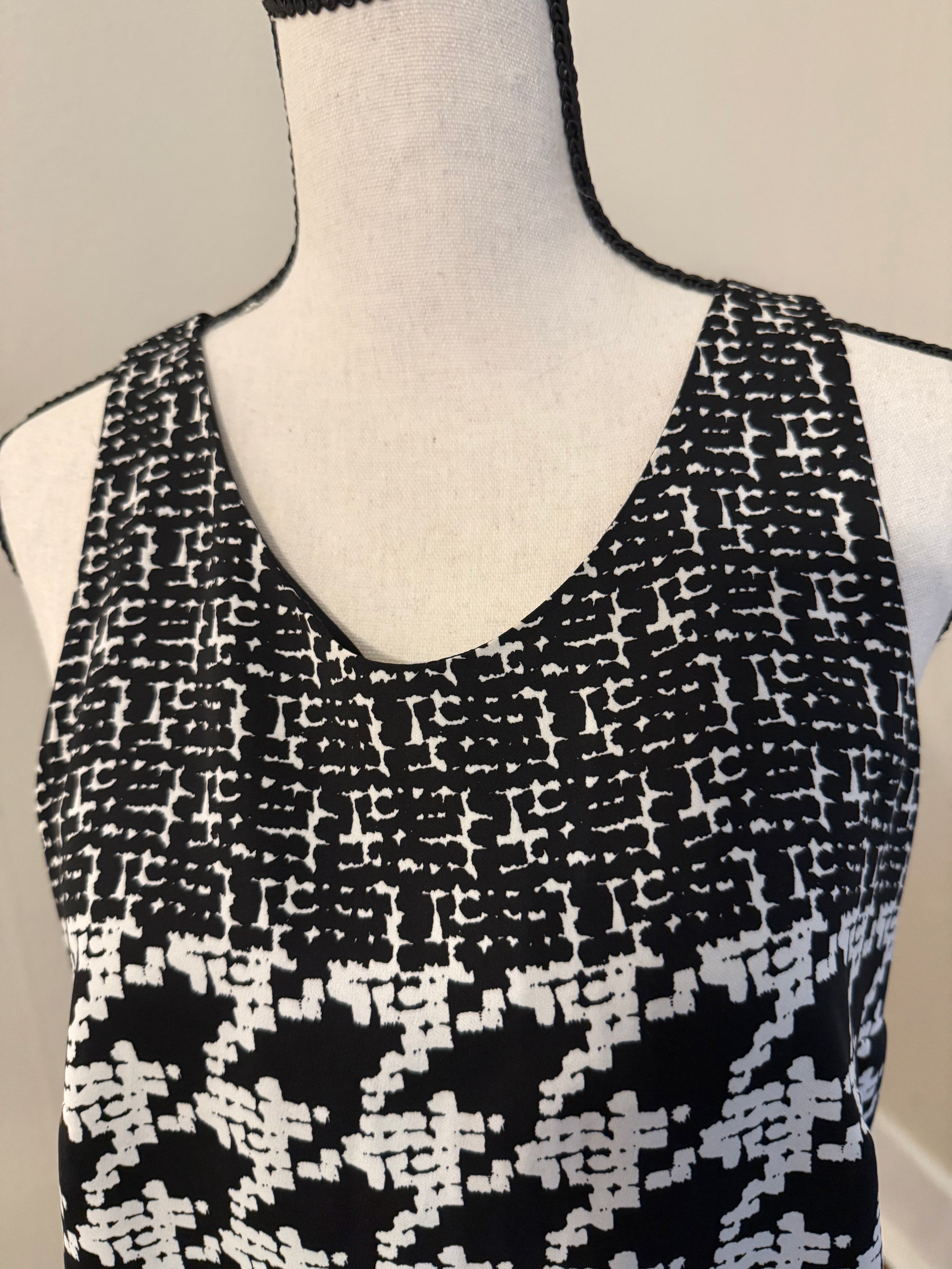 CAbi #3090 Broken Check Sleeveless Blouse Black White Houndstooth -XS