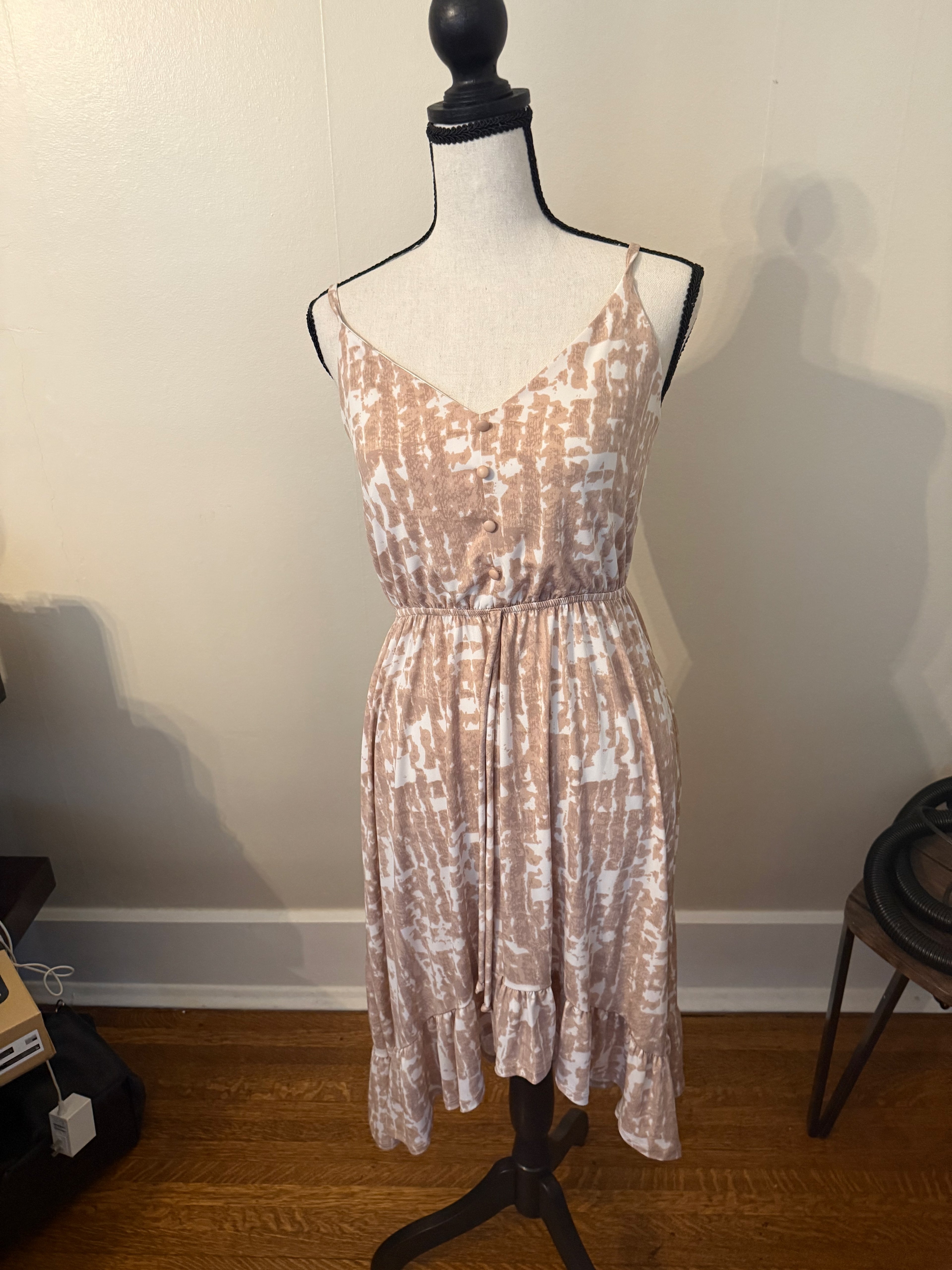 Gilli Strappy  Dress – Size Small