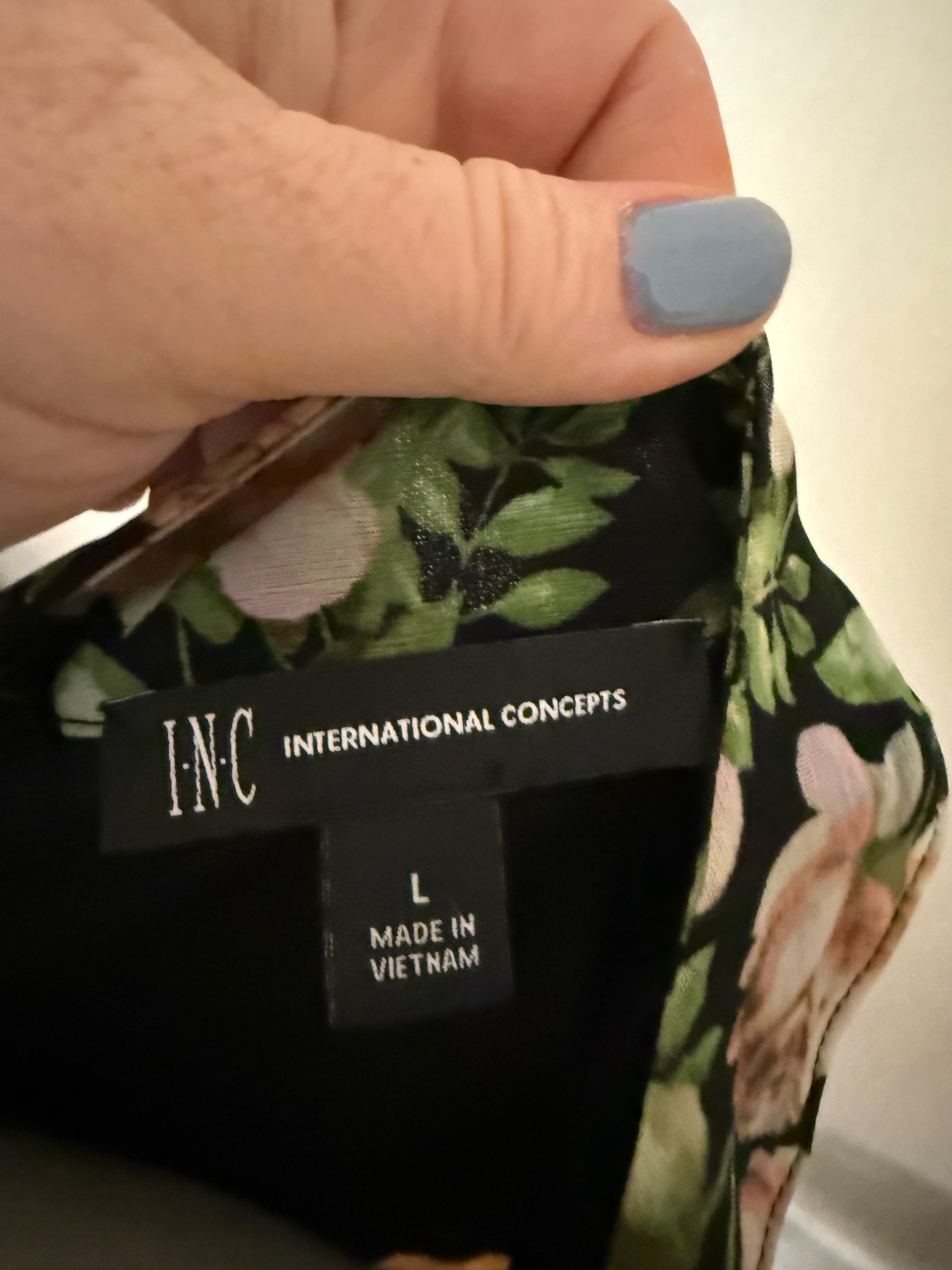 INC Floral Mesh Sleeveless Shirt in size Large