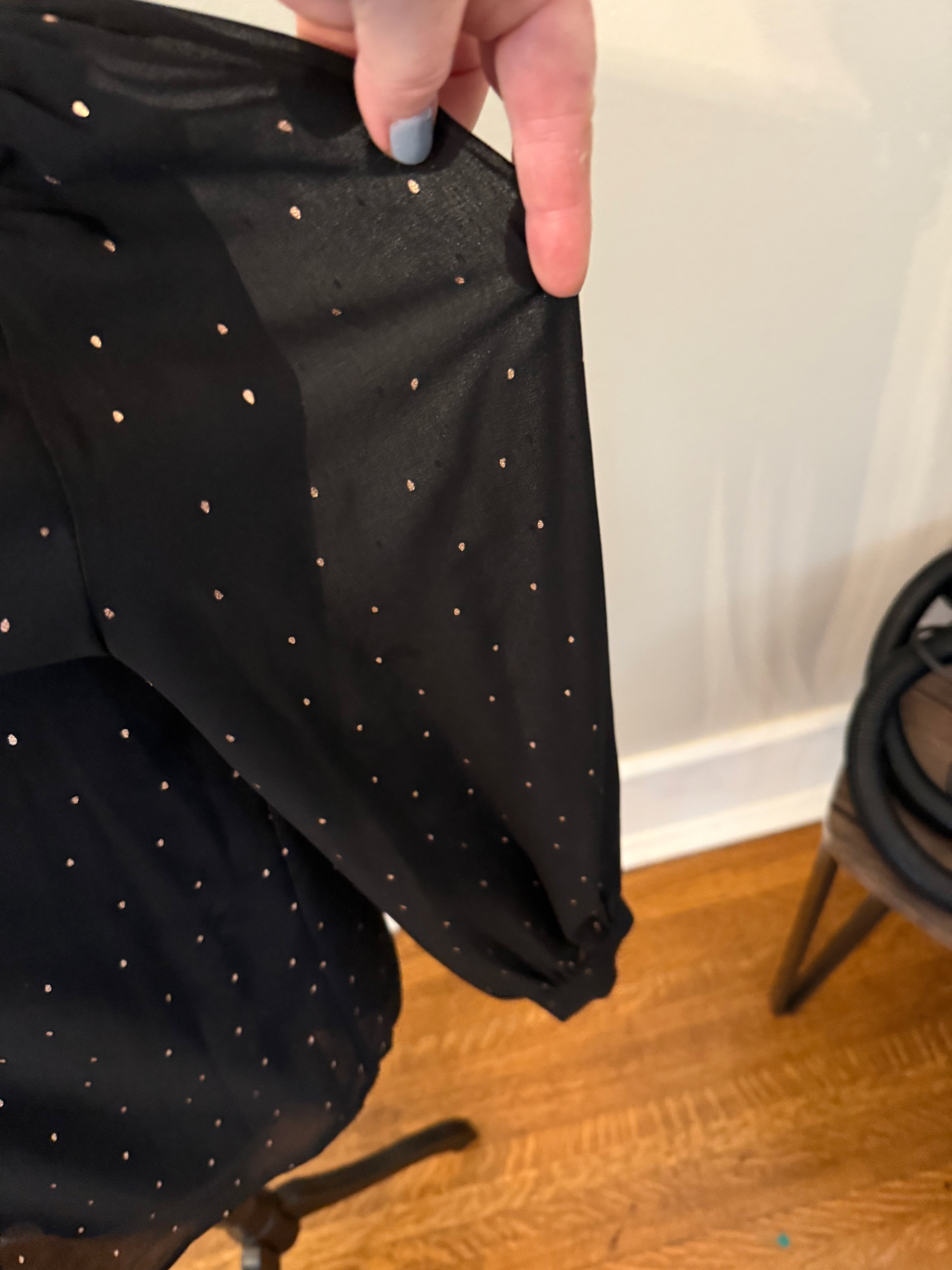 Cece Black and Gold Long-Sleeve Shirt Size SM