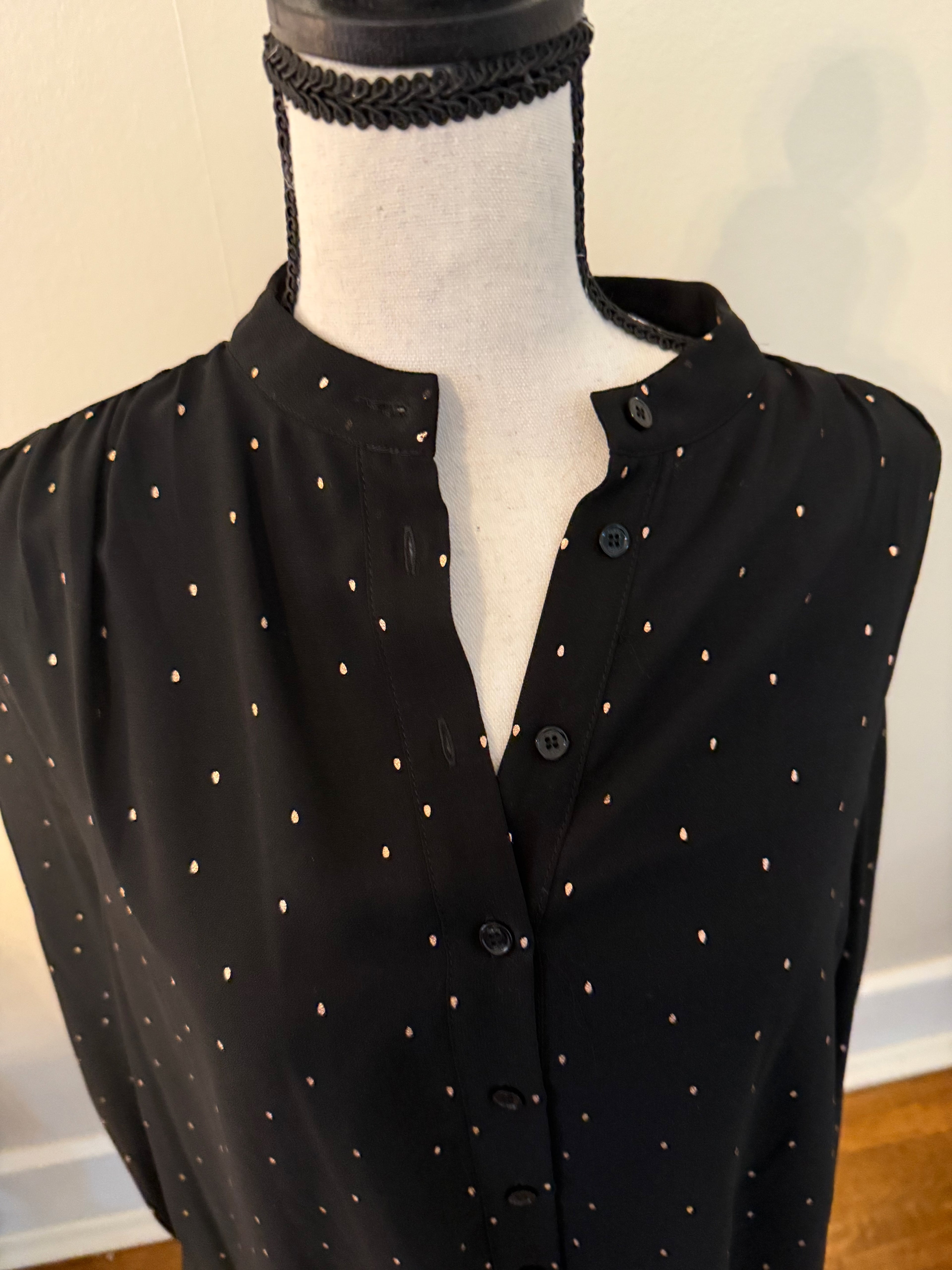Cece Black and Gold Long-Sleeve Shirt Size SM