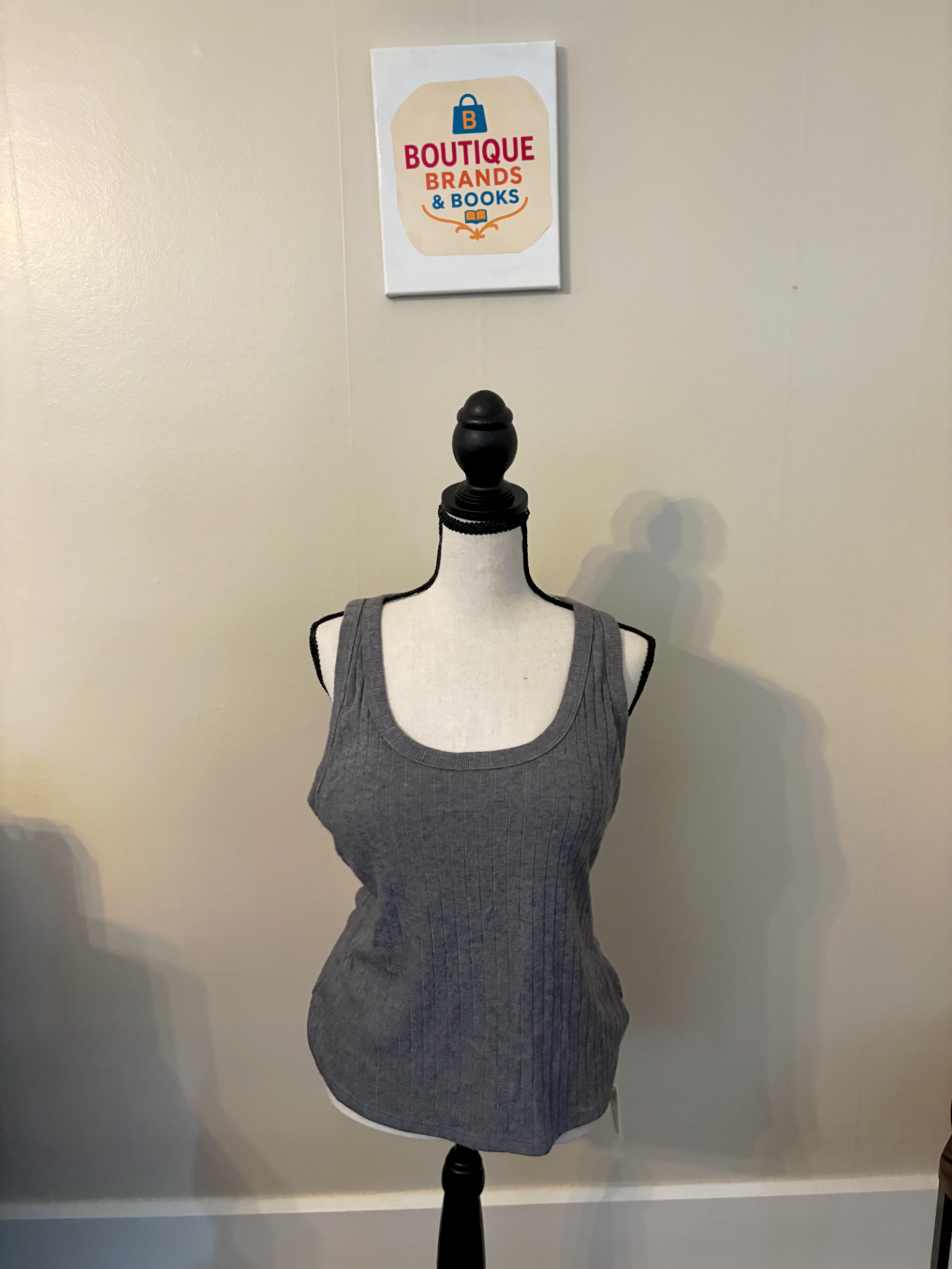 OGL MOVE Wide Rib Scoop Brami Tank Built-In Bra Pads NWT Size XL