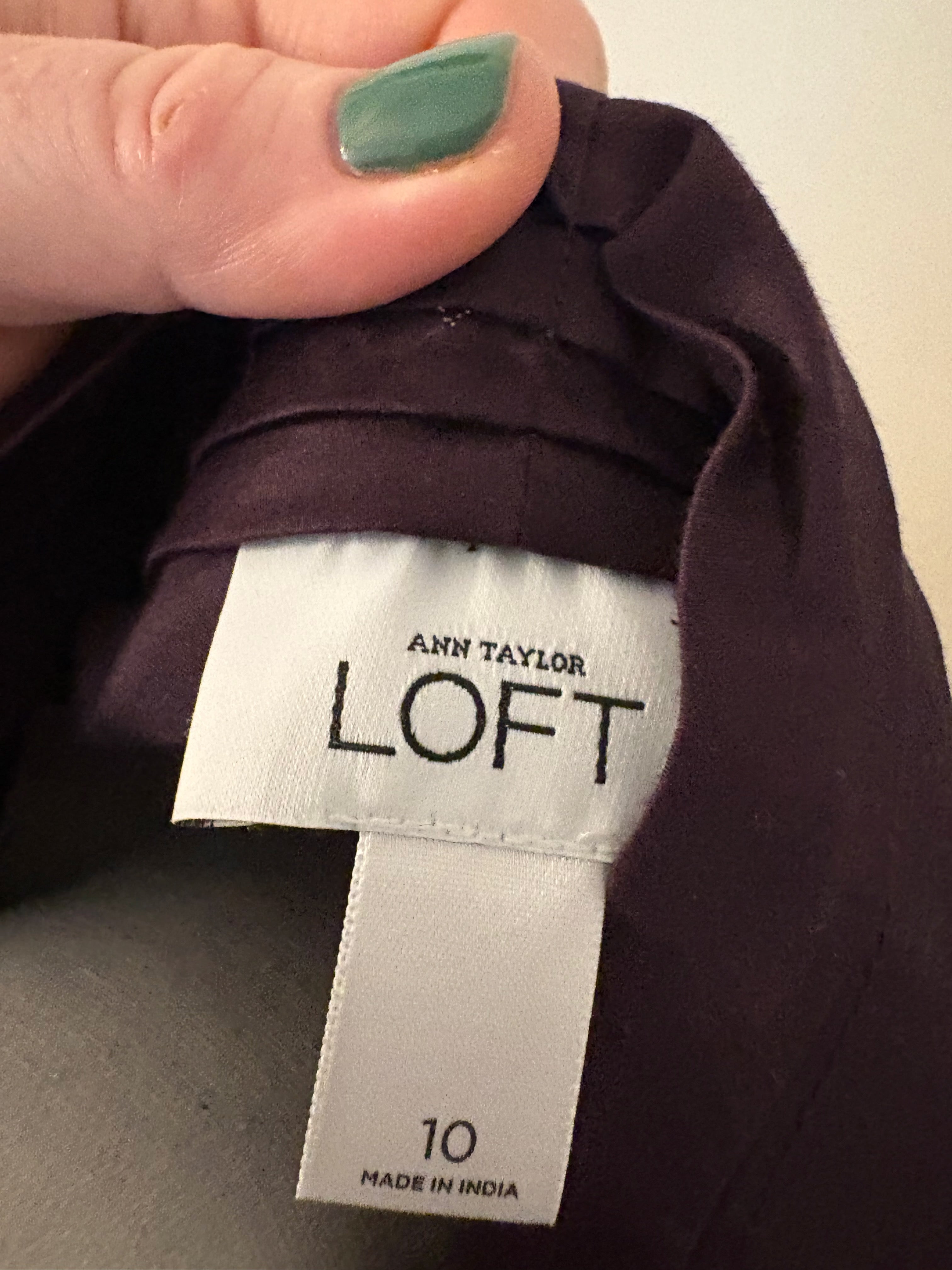 Ann Taylor Loft purple ruffle v-neck Size 10