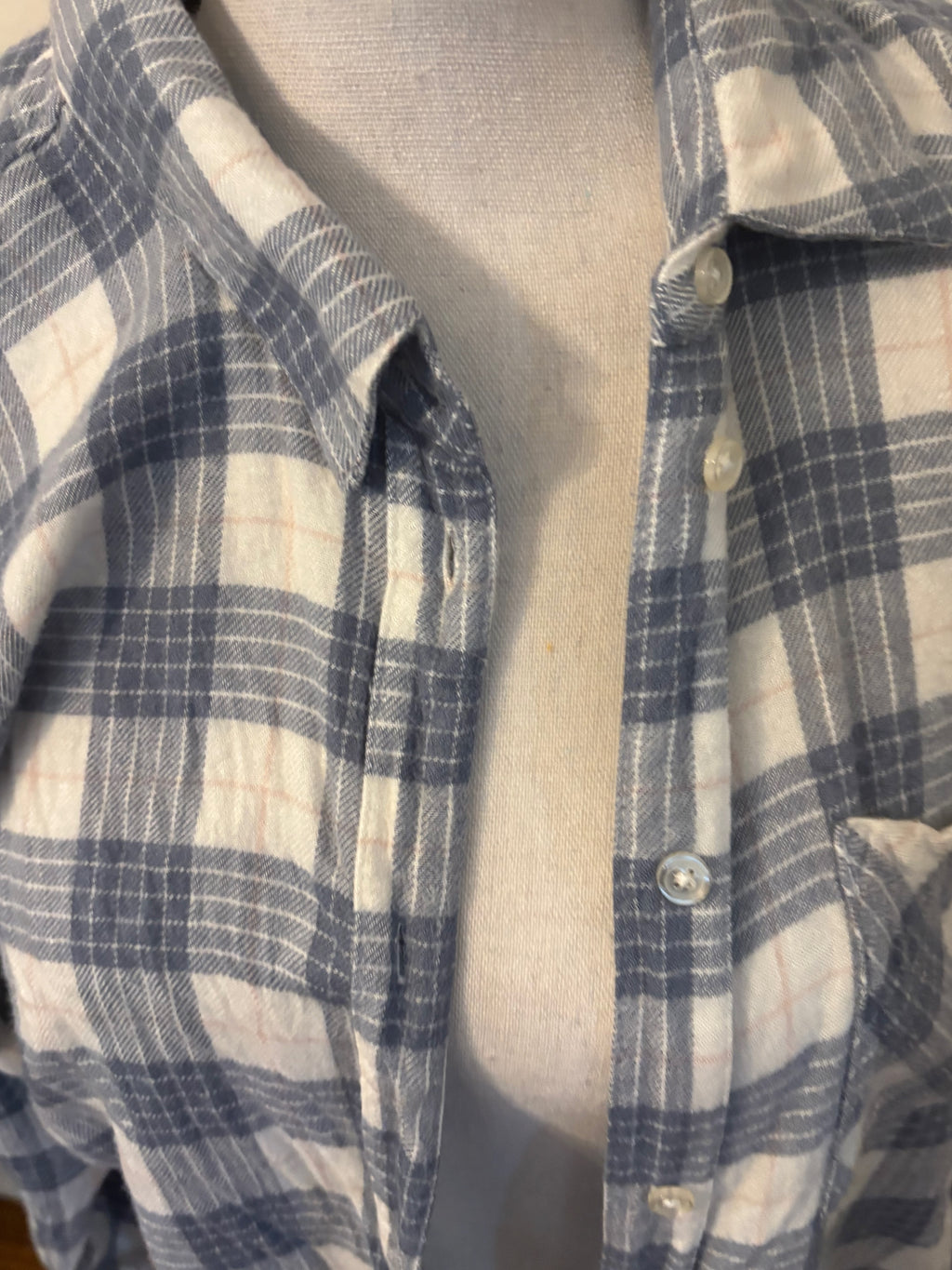 Market and Spruce Flannel Shirt in Blue and; Cream, size M