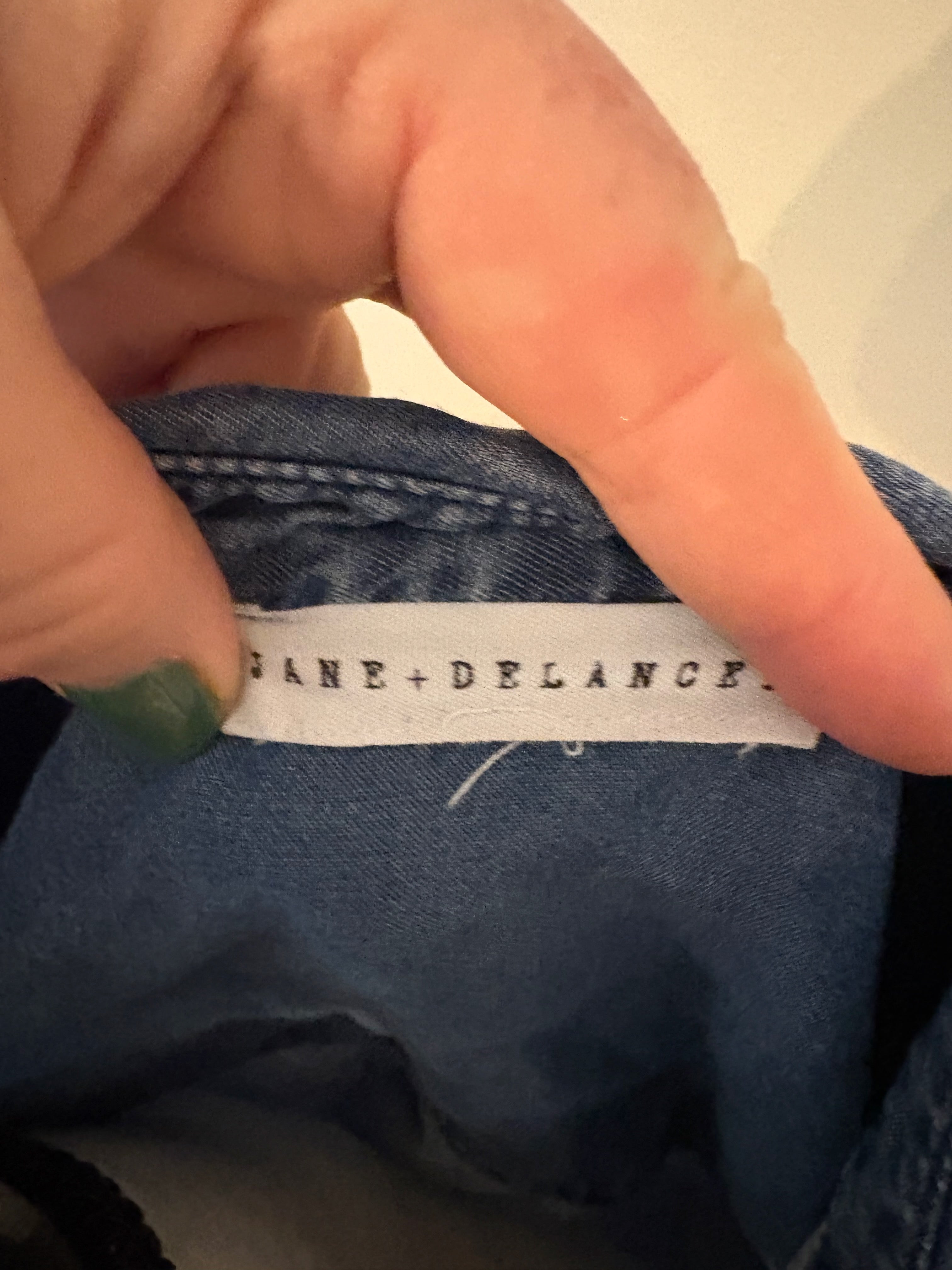 JANE & DELANCEY Women's Blue Soft Lyocell Chambray Button Down Shirt  M