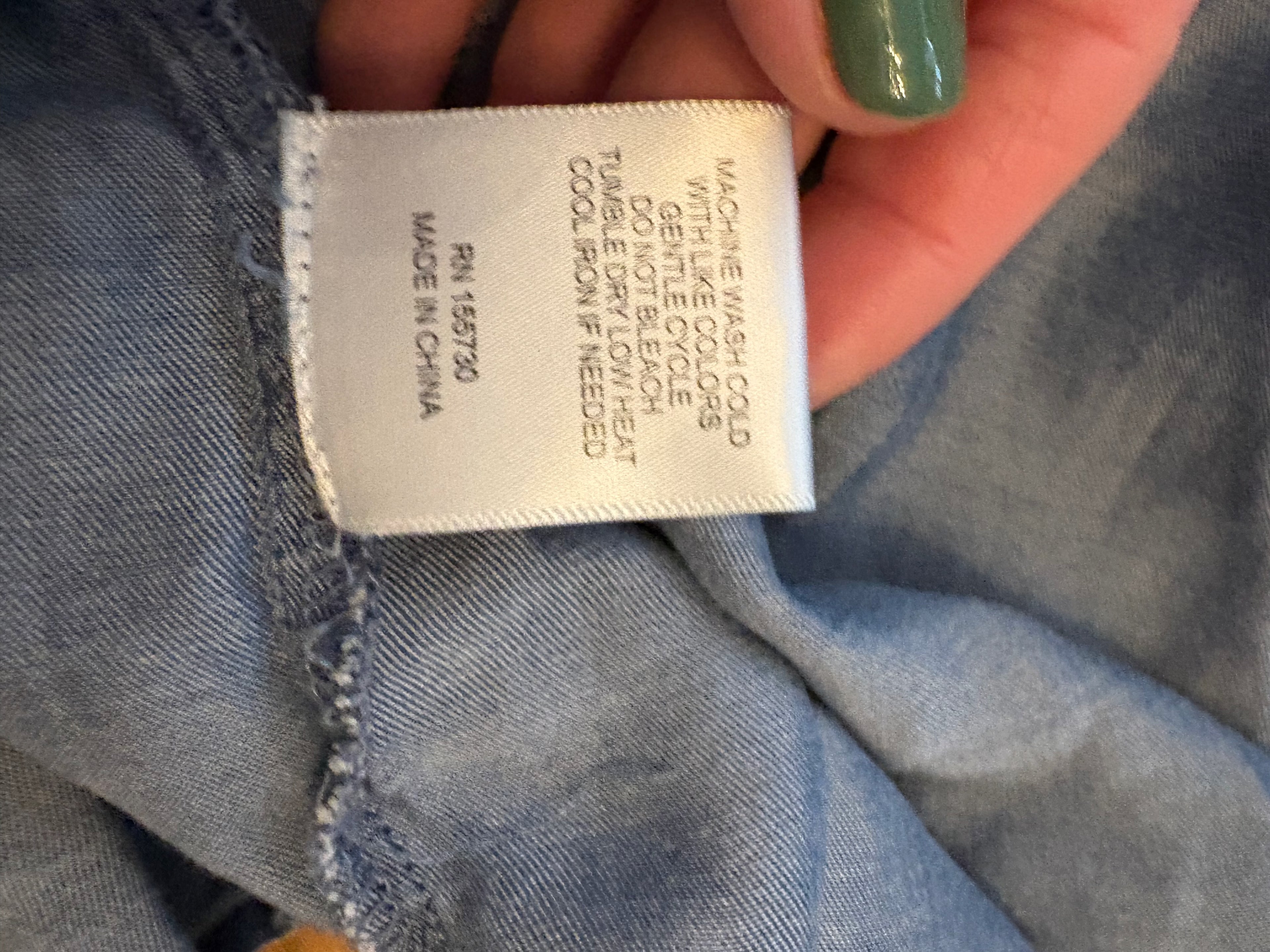 JANE & DELANCEY Women's Blue Soft Lyocell Chambray Button Down Shirt  M