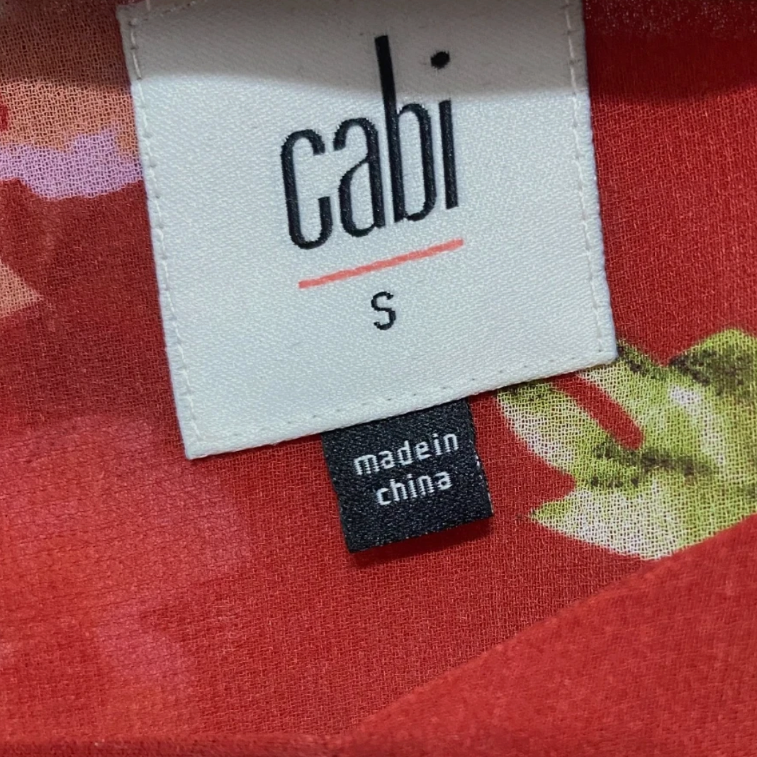 CAbi #3590 Devoted Blouse – Size Small – Red Floral Bell Sleeve